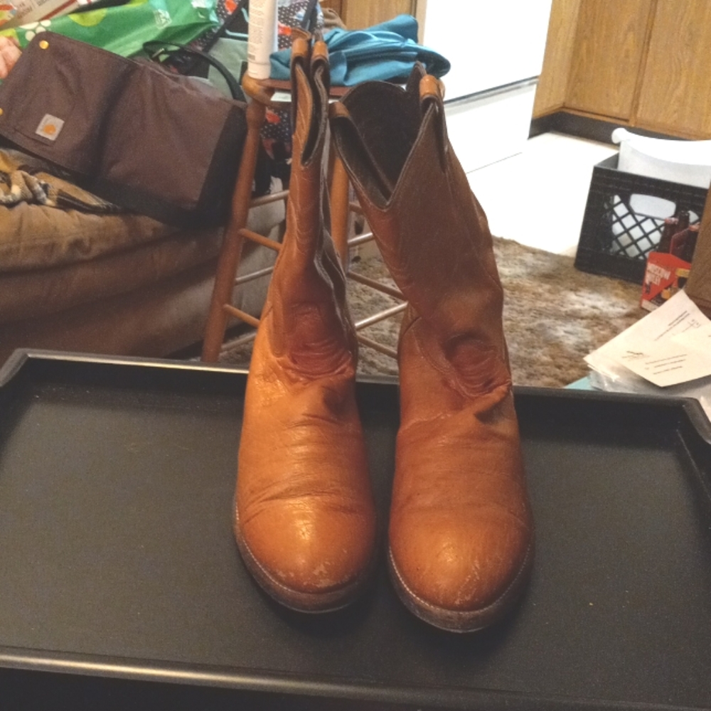 Mens Justin Boots size 9.5 D Cognac